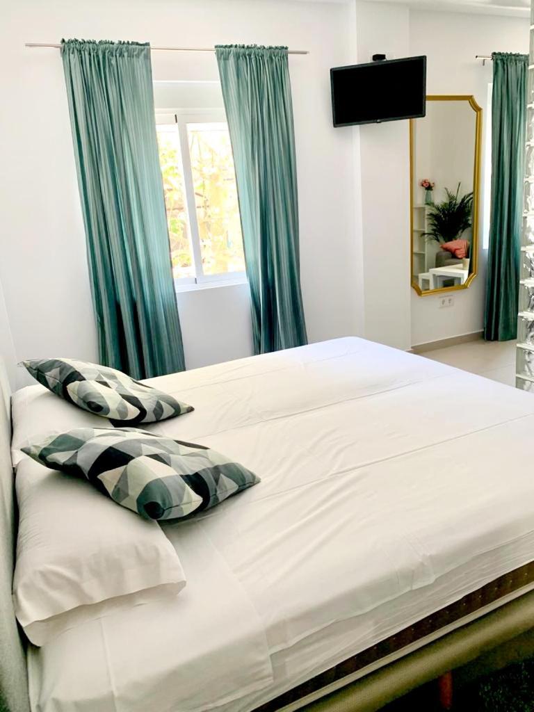 Villamartin Hotel Ghb Dehesa de Campoamor  Exterior photo